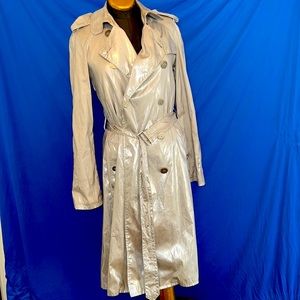 Rare y2k BURBERRY metallic silver trench coat. Authentic vintage, size small